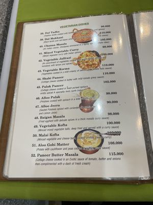 Vegetarian main dishes - additionally there are a view veggie side dishes  at Ganesh Indian Restaurant in Cat Ba