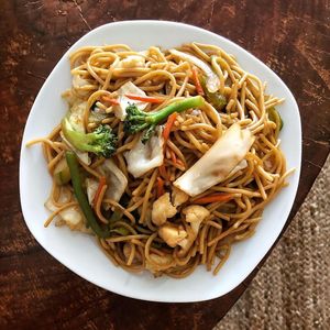 Papa Wu’s Vegetable Stir-Fry Noodles at V.L.C Vegan Eatery in Orlando