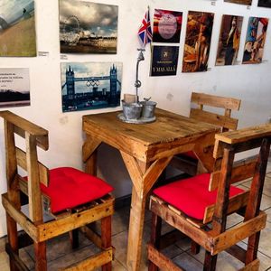 espacio para comer aqui at Posdata Cafe in Mexicali