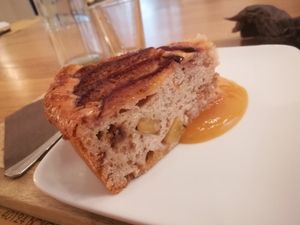 Homemade cake with apples and peach jam at Sfoglia Rina in Bologna