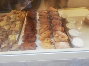The three in the middle are vegan at Panificio Giovanni Volpe in Venice