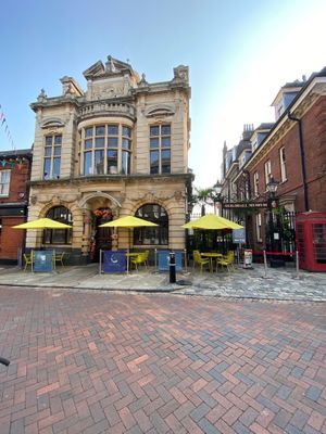 Outside seating at Cafe Nucleus in Rochester