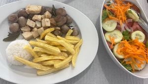Tofu & mushroom  at Snack Bar 15 in Tomar