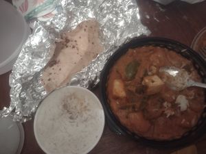 Tofu Tikka masala with chapati at Arya Bhavan in Chicago