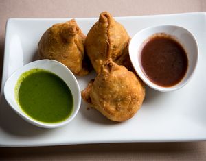 Samosas at Arya Bhavan in Chicago