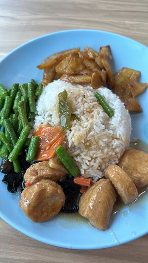   at Guang Yuan 广缘 - Punggol Oasis in Northeast Singapore