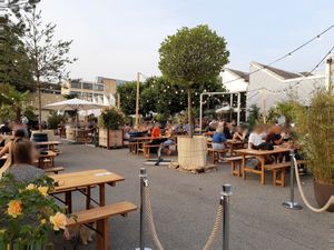 Outdoor seating at Freiruum in Zug