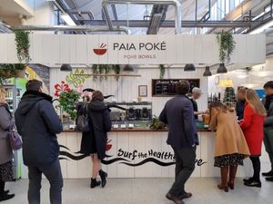 Build-your-Poke-bowl place with labeled vegan ingredients at Freiruum in Zug