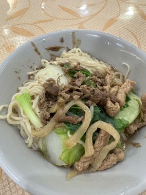 Sesame noodles  at Guó Xiāng Yuán SùShí 國香園素食 in Hualien