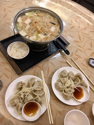 Vegetable Hotpot (+ rice) and 2x 10 Dumplings at Guó Xiāng Yuán SùShí 國香園素食 in Hualien
