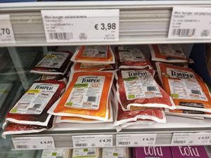 Tempeh at NaturaSi - Via Gerolamo Borsieri in Como