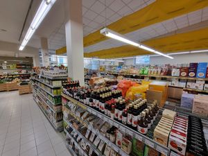 Inside overview shop at NaturaSi - Via Gerolamo Borsieri in Como