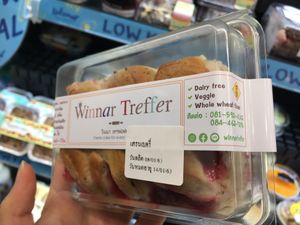 Cranberry cake  at Kokonut in Bangkok