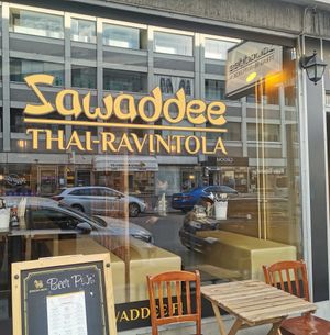 Facade at Sawaddee in Haemeenlinna