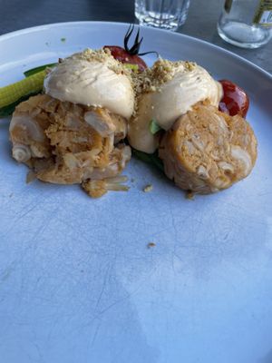 Jackfruitmedallion met erwtenpuree en schuim van bbq  at 1910  in Eindhoven