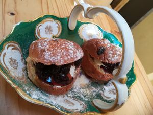 Raisin buns with "butter" and jam - vegan at Bizou Cafe in Corfu