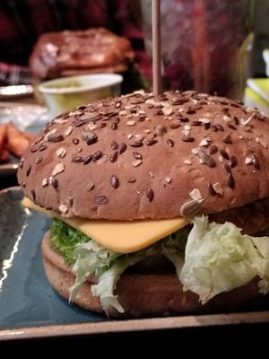 Vegan chicken burger at Hans im Glück in Kufstein