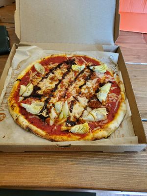Daiya cheese at Blaze Pizza in Jacksonville