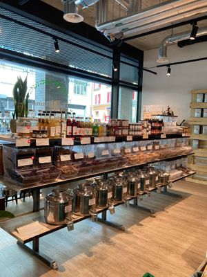 Our fluid products such as oil, vinegar etc. are pictured on the bottom. Dried fruit and nuts are  pictured in the middle. Lemonade, pesto, tomato sauce etc. are pictured on top. at Chez Mamie - HB in Zurich