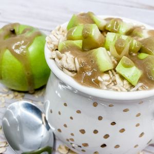 Salted Caramel Apple Oats at Joyfull Eats in Exeter