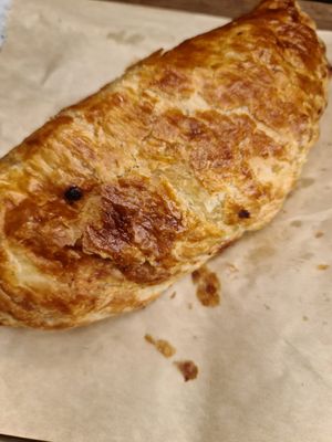 Pastie at Red Hill Baker in Balnarring
