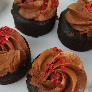 Vegan Chocolate cake #Veganuary at Red Hill Bakery in Red Hill South