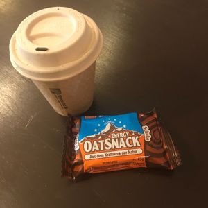 Energy bar made of oats and coffee. Chocolate and Cherry-Coconut flavor for vegans, Apple-Cinnamon for vegetarians. at Fitness in Life in Tokyo