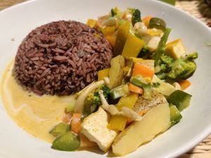 Vegan massaman curry with brown rice (80 THB)  at Khao Soi Jitlut in Pai