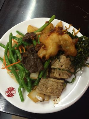 Green bean salad, todu in black bean sauce and an assortment of other vegan food! at Su Vegan Buffet in West London