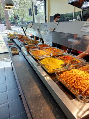 Yummmm at Su Vegan Buffet in West London