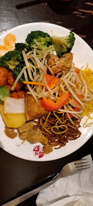 Plate 2 at Su Vegan Buffet in West London