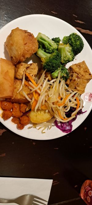 Plate 1 at Su Vegan Buffet in West London