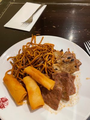 Food at Su Vegan Buffet in West London