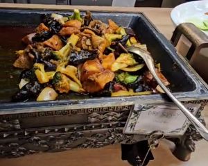 Spicy wok at Su Vegan Buffet in West London