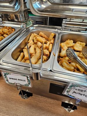 Spring rolls at Su Vegan Buffet in West London