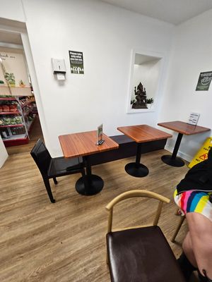 Seating at Su Vegan Buffet in West London