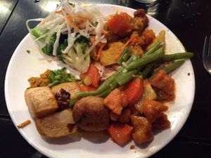plate from buffé at Su Vegan Buffet in West London