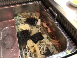 Hotpot at Yi Guo Tian Xia 一锅天下 in Skudai