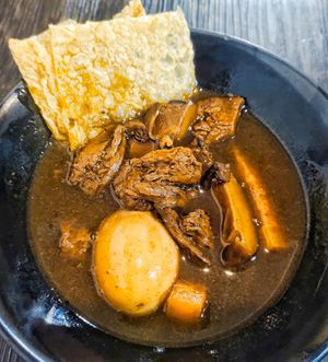 Braised mushroom fish maw with brown rice at Vege Art 艺素 in Johor Bahru