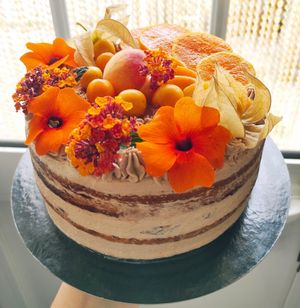 Birthday cake at Lettuce B in Torres Vedras