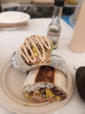 Burrito with all the goodies at Lettuce B in Torres Vedras