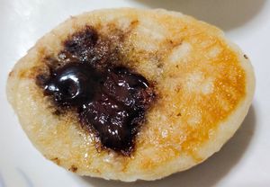 Chocolate maru pancake at Jollibean - Raffles Place in Central Singapore