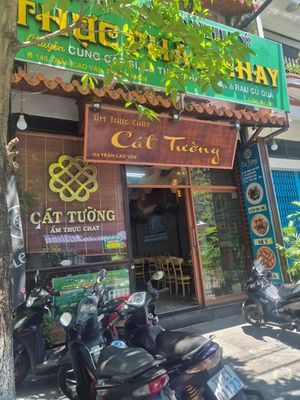 Has Pizza with cow cheese (we asked). Thus not a vegan restaurant. at Cat Tuong in Qui Nhon