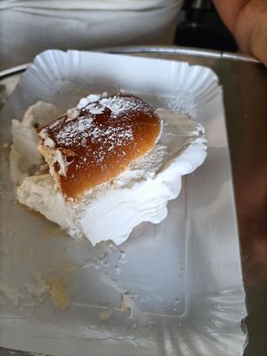 Maritozzo panna e crema at Zia Esterina in Garbagnate Milanese