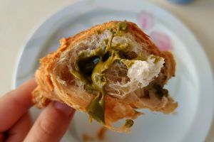 Brioche con ripieno al pistacchio. at Zia Esterina in Garbagnate Milanese