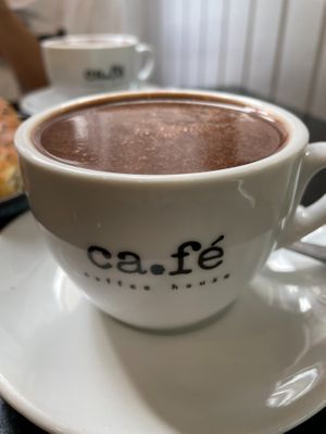 Hot chocolate at Ca.fé Coffee House in Lisbon