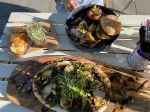 Paté, Flammkuchen & Burger   at Vegane Glorie in The Hague