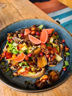 Teriyaki toast at Vegane Glorie in The Hague