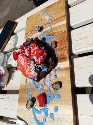 dessert at Vegane Glorie in The Hague