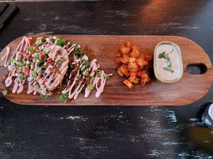 Pita ostra at Vegane Glorie in The Hague